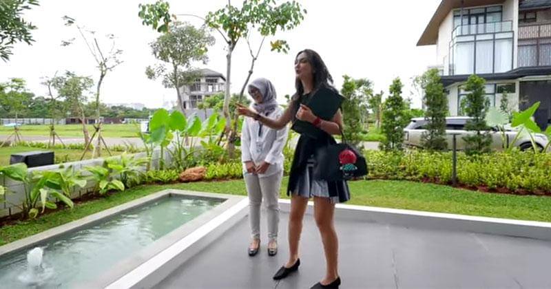 YouTube.com/Luna Maya